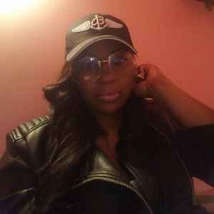 Meet your Posher, Vonetta